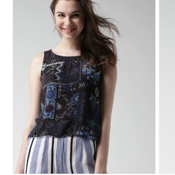 Forever 21 tank top with lace up open back Woman’s size Large - Picture 14 of 15